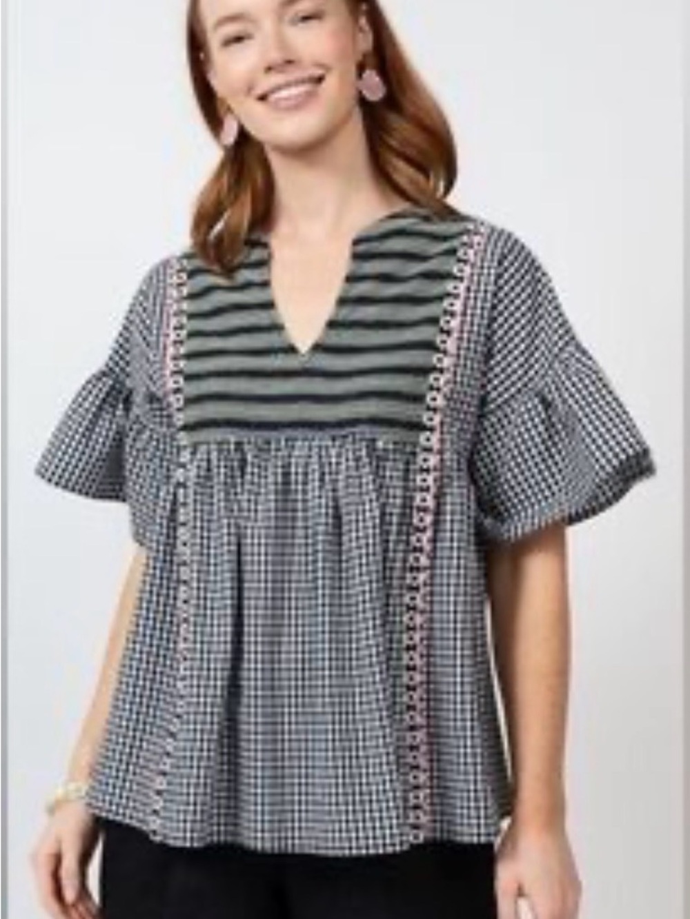 Ivy Jane Black  and white plaid blouse  with pink detail size XL